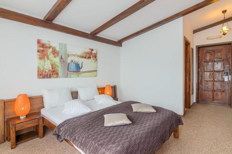 Double or Twin Room with Balcony image 3