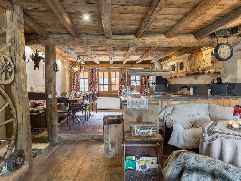 Chalet authentique avec jacuzzi sauna et parking pour 12 personnes - FR-1-566-8 - image 4