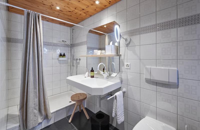 Single Room image 4
