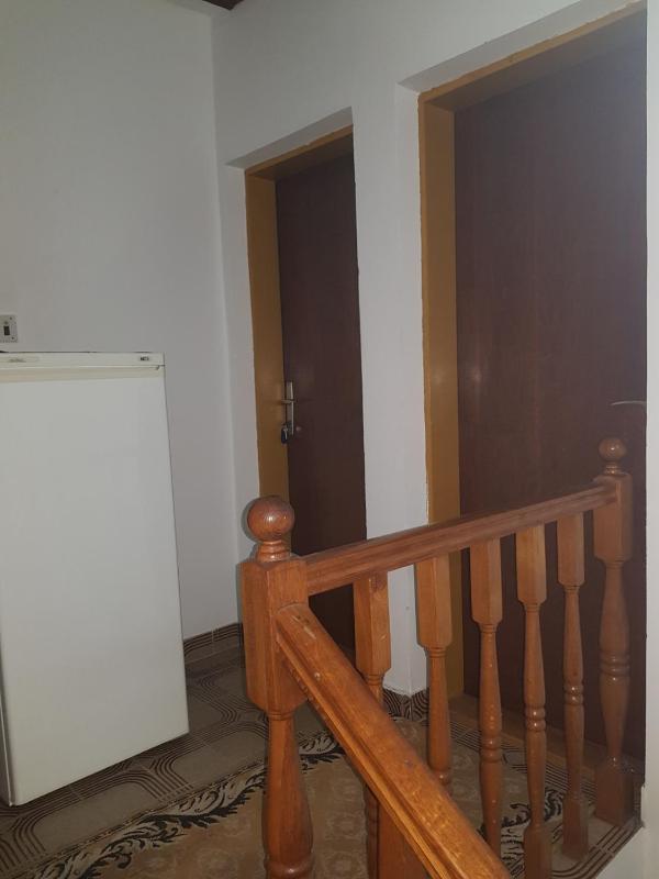 Double Room with Shared Bathroom image 3