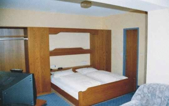 Double Room image 1