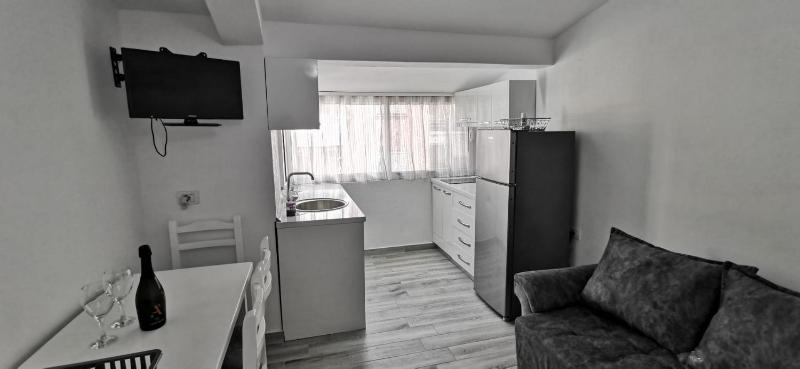 Mimoza Appartament - image 5