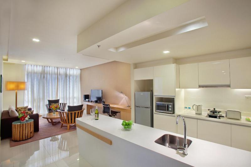 One-Bedroom Premier Suite image 3