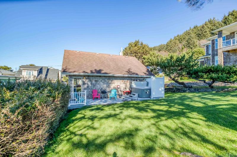 High Tides Beach House - image 10