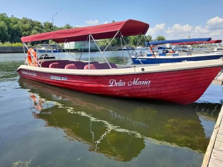 Apartment With Shared Bathroom image 1