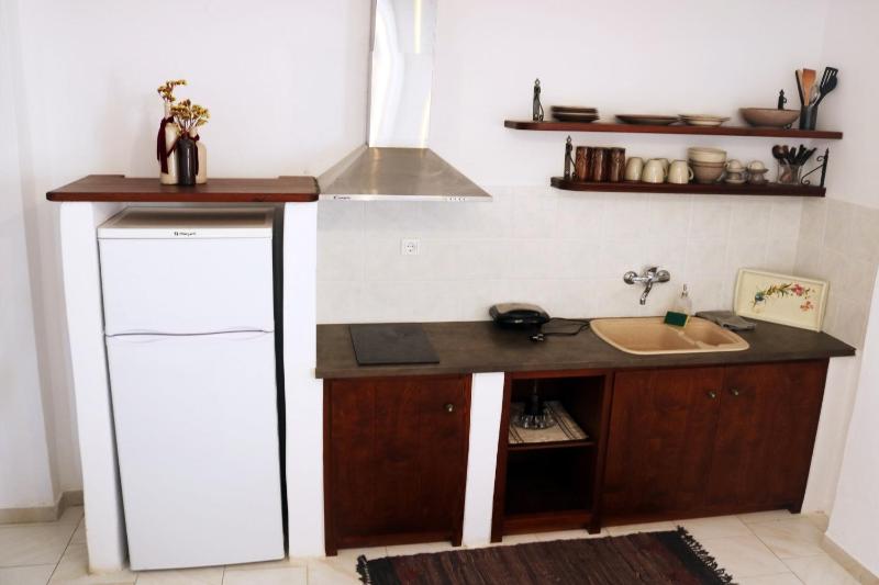 One-Bedroom Apartment image 2