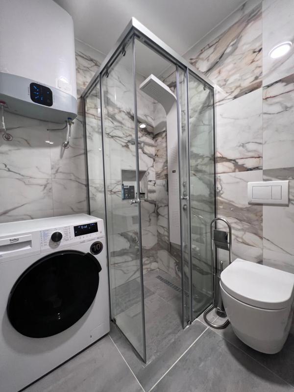 Coin Apartments - image 12