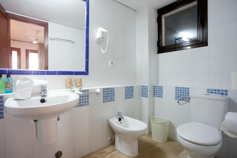 Superior 2 bedrooms apartment garden view image 2