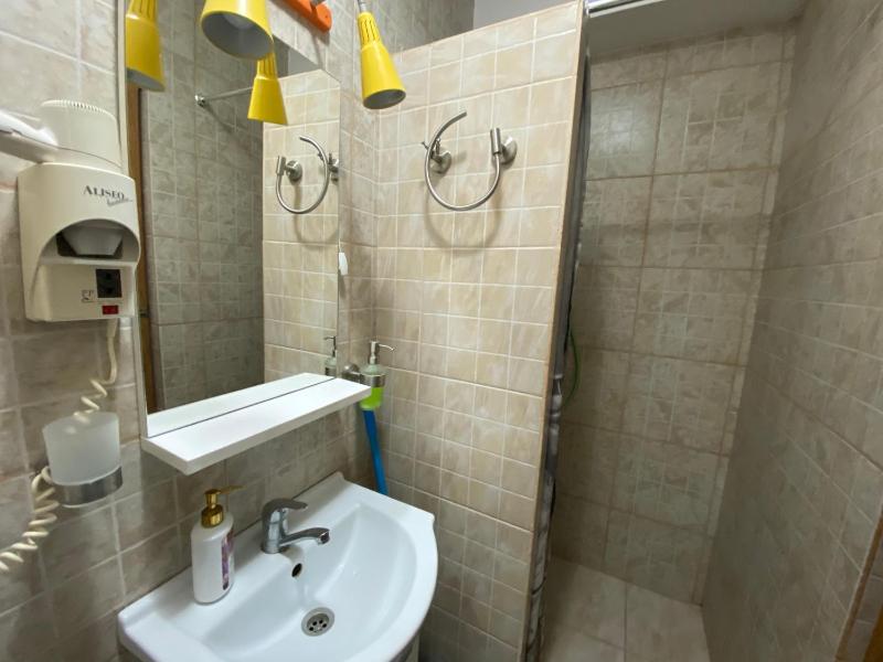 Garsoniere Victor Seaview Aer Conditionat- Bucatarie-Primim Carduri Vacanta-Pet Friendly la 3 minute de Plaja Reyna-Zoom Beach - image 31
