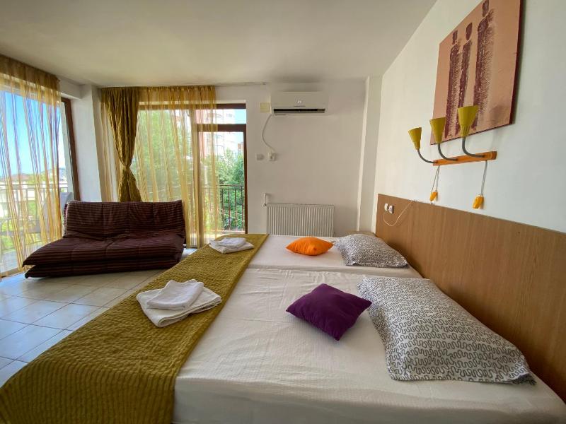 Garsoniere Victor Seaview Aer Conditionat- Bucatarie-Primim Carduri Vacanta-Pet Friendly la 3 minute de Plaja Reyna-Zoom Beach - image 17