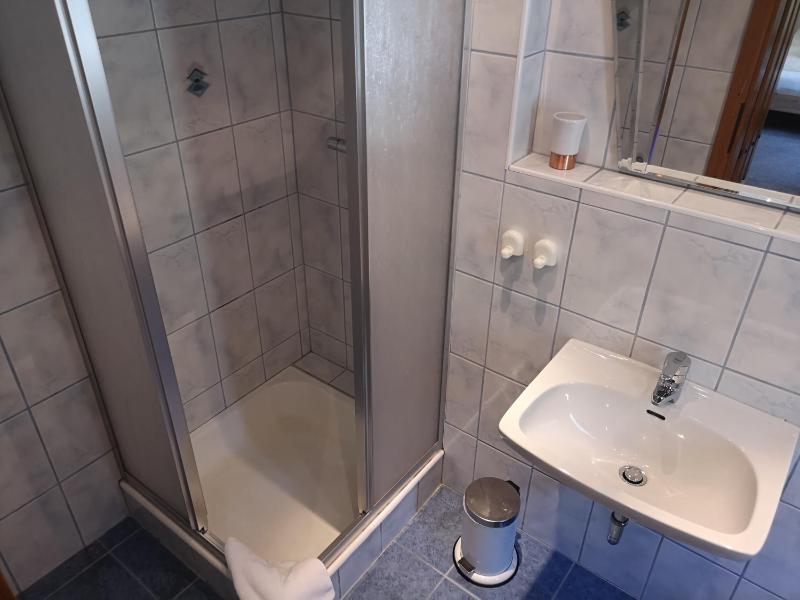 Double Room with Garden View image 4