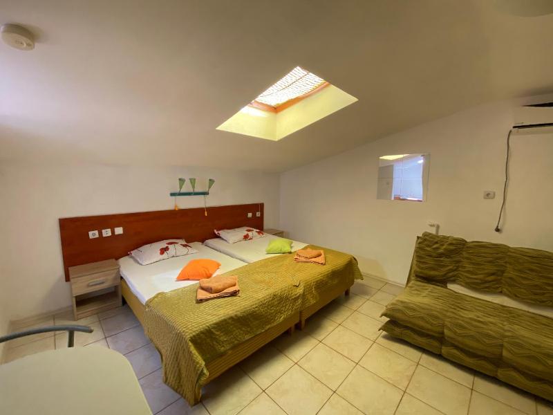 Garsoniere Victor Seaview Aer Conditionat- Bucatarie-Primim Carduri Vacanta-Pet Friendly la 3 minute de Plaja Reyna-Zoom Beach - image 45