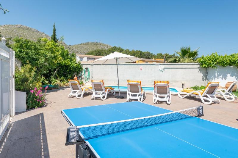 Villa Luna beach and pool - image 10