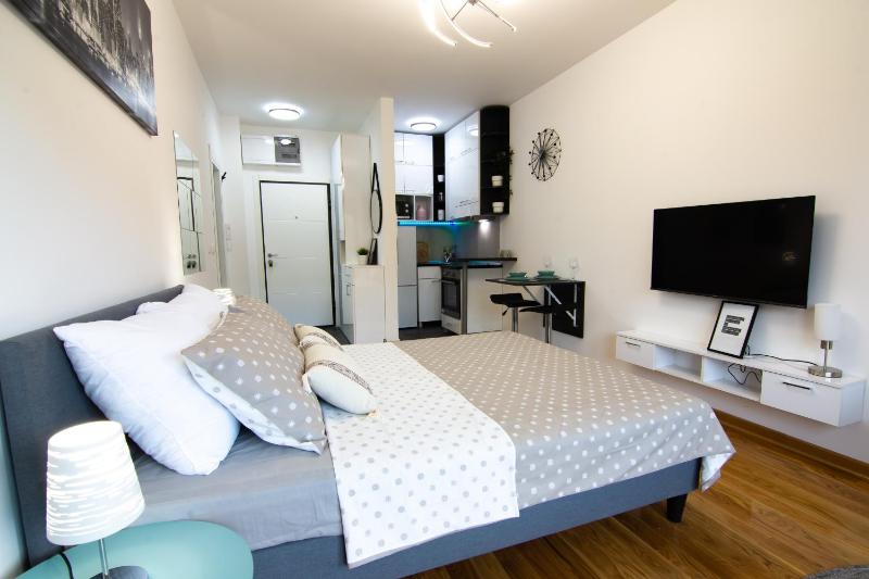 Martha apartments - image 14