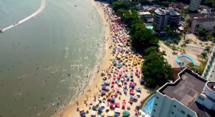 Apartamento Dona Frida Prainha com WiFi pé na areia - image 7