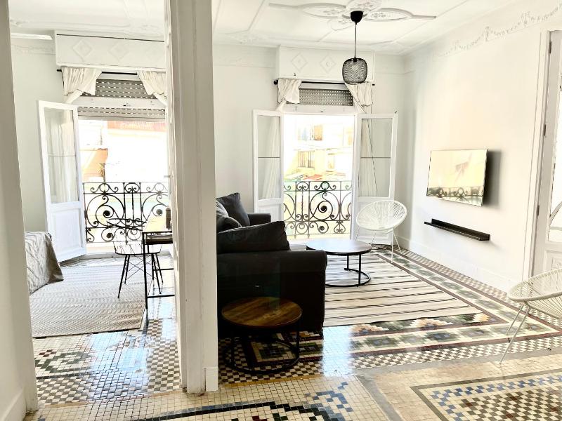 Victoria Site-Luxury Center - image 1