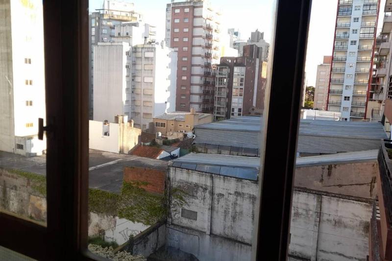 Dos ambientes modernos y luminosos en La Perla - image 9