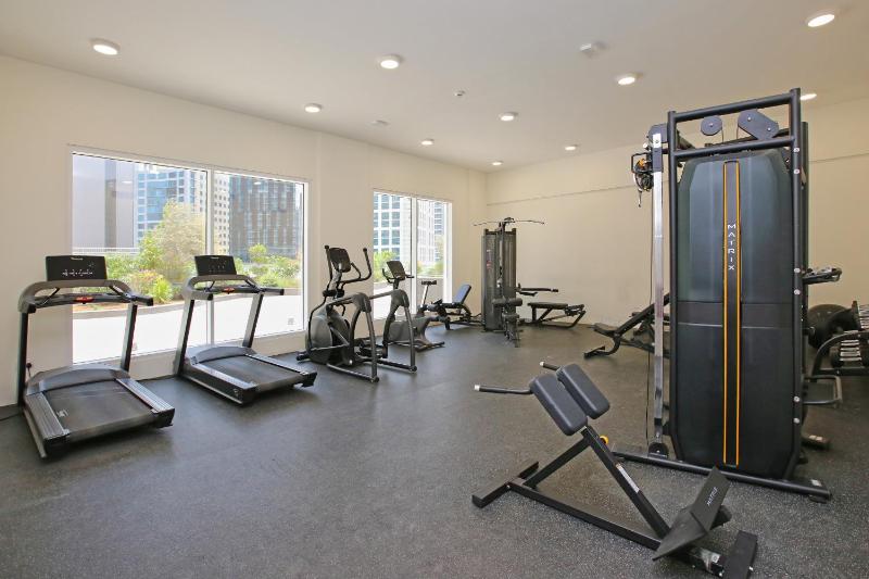 Allsopp & Allsopp - 1-Bedroom Apartment in AG Tower Business Bay - image 15
