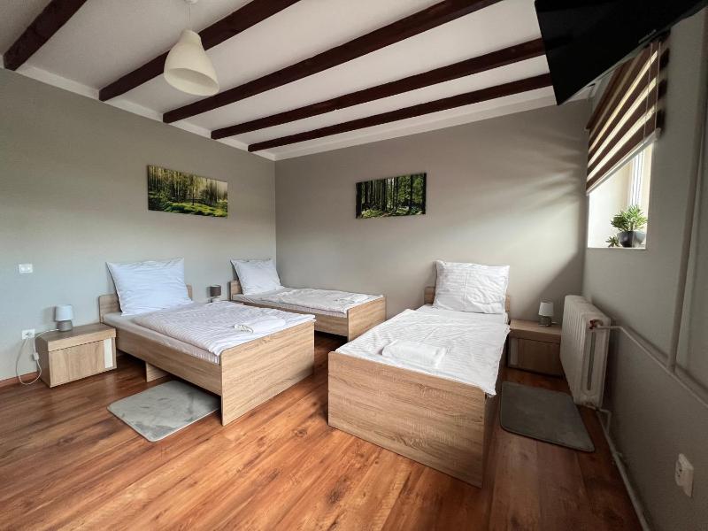 Economy Double Room image 2
