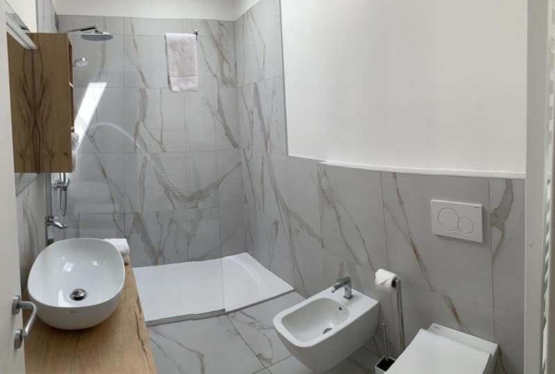 Deluxe Two Bedroom Apartment -Dependence Garden View  image 3