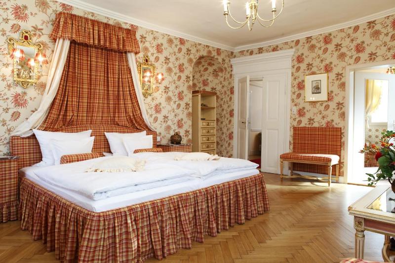 Junior Suite image 1