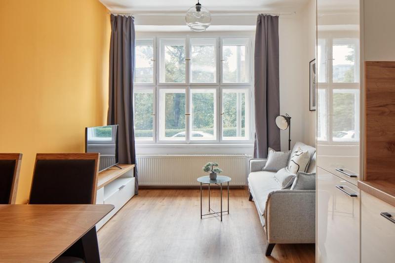 Prague Days - Modern Apartments w Easy City Access - image 6