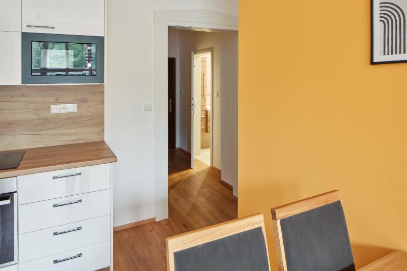 Prague Days - Modern Apartments w Easy City Access - image 3