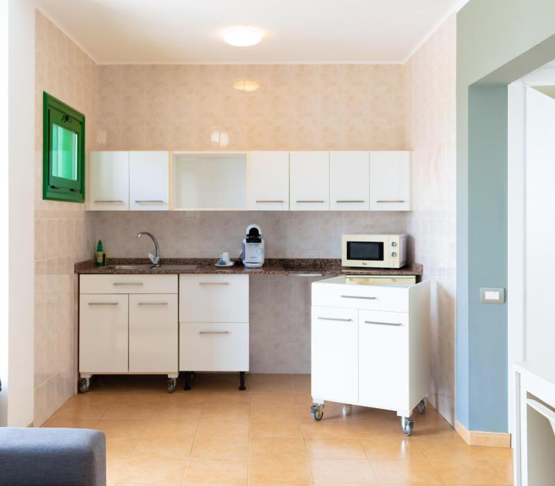 One-bedroom adapted apartment (1 Adult and 1 Child) image 3