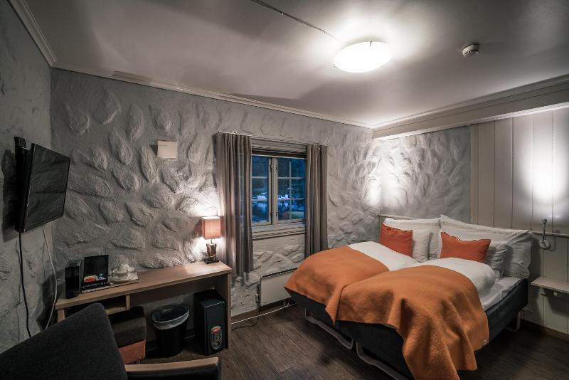 Deluxe Double Room with Sea View image 3