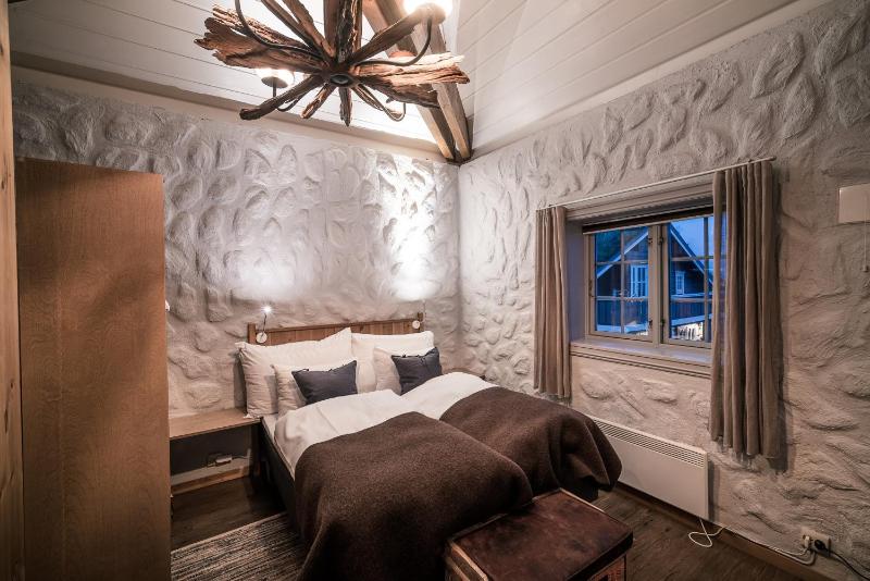 Deluxe Double Room with Sea View image 4