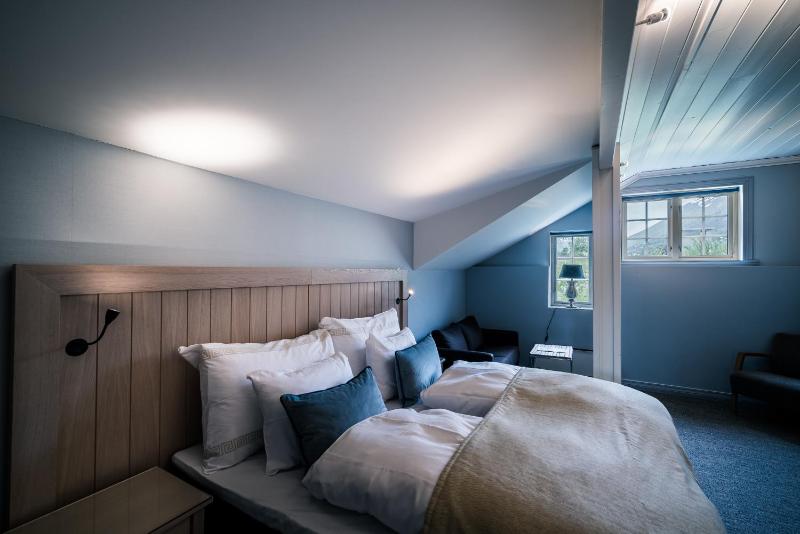 Superior Double Room image 3