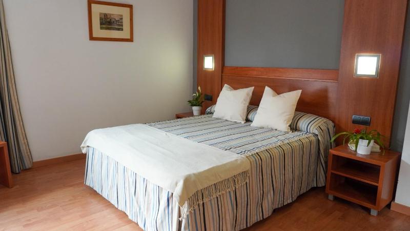 Double Room image 2