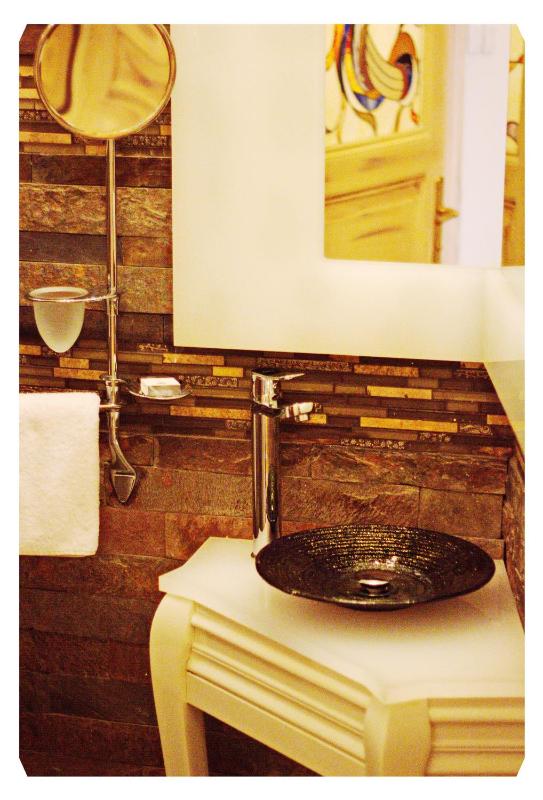 Two-Bedroom Suite image 4