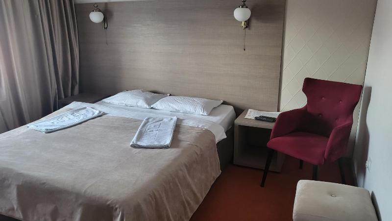 Double Room image 1