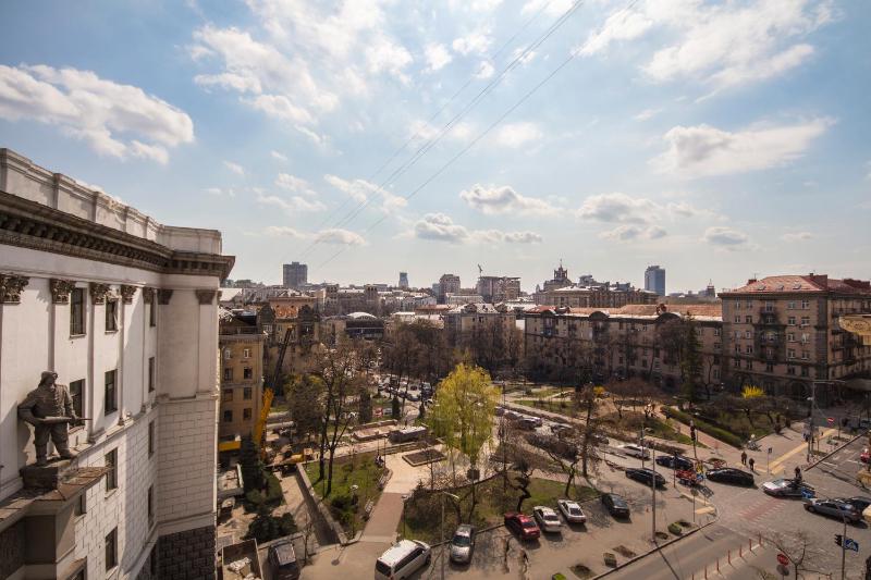 Apartment with Balcony image 2