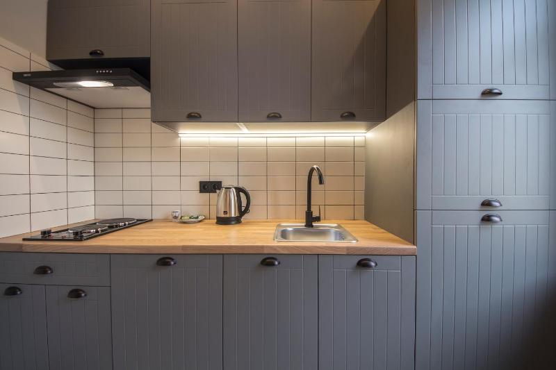 Studio Apartment image 4