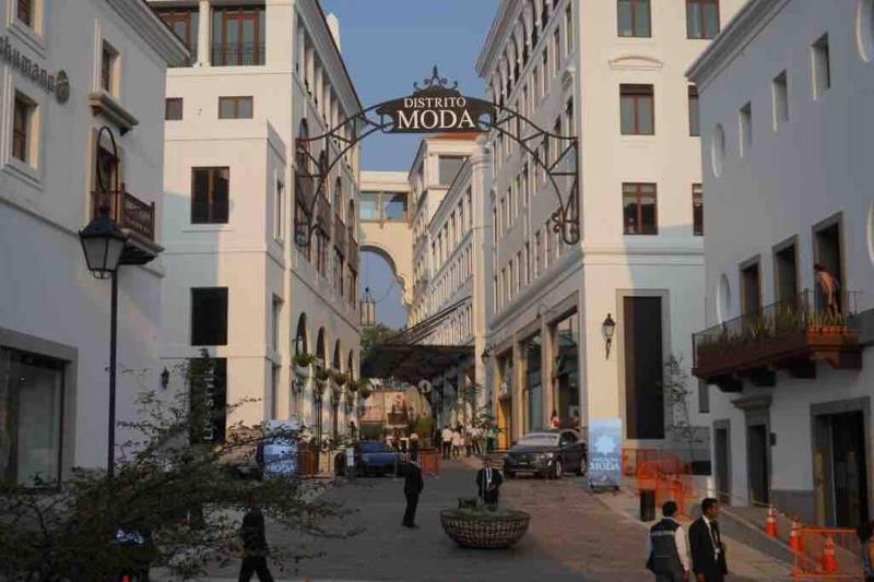 Apartamento moderno 2 habitaciones y 2 baños area Cayala y Embajada USA - image 16
