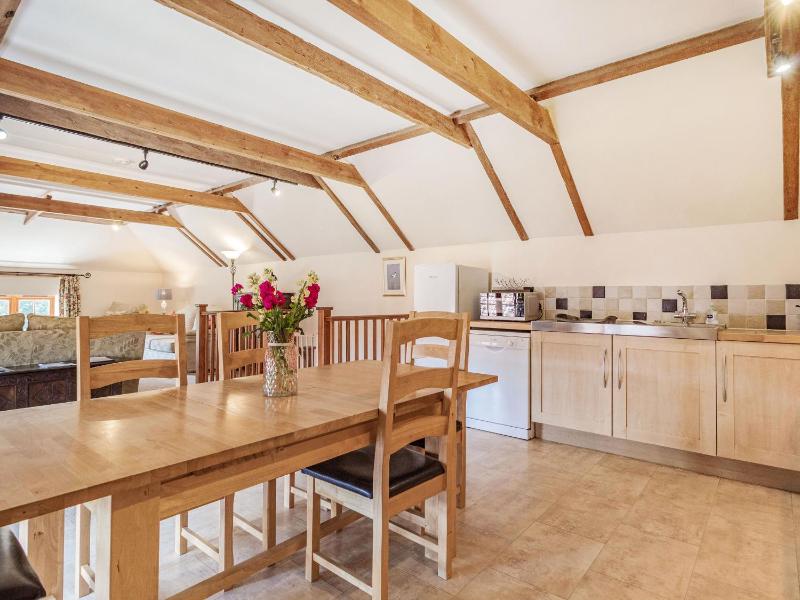 Punch Cottage - image 19