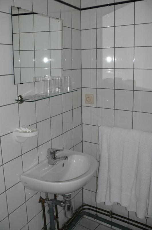Quadruple Room image 1