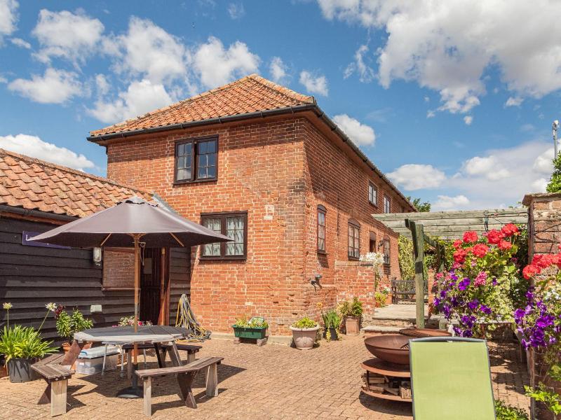 Punch Cottage - image 4
