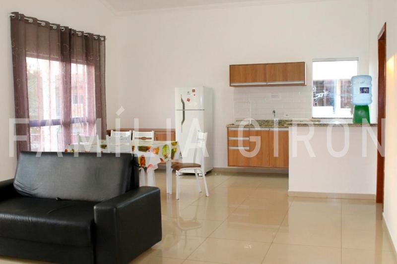 Flats a 100 metros da Praia - image 28