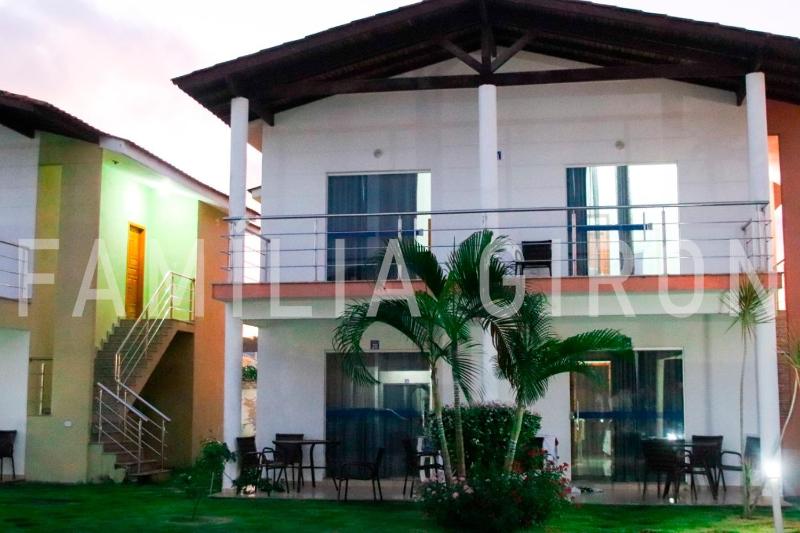 Flats a 100 metros da Praia - image 36