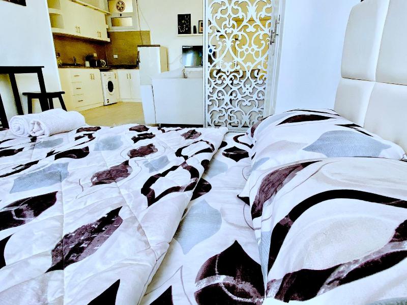 Marilyn Studio with Sea View Wi Fi - image 15