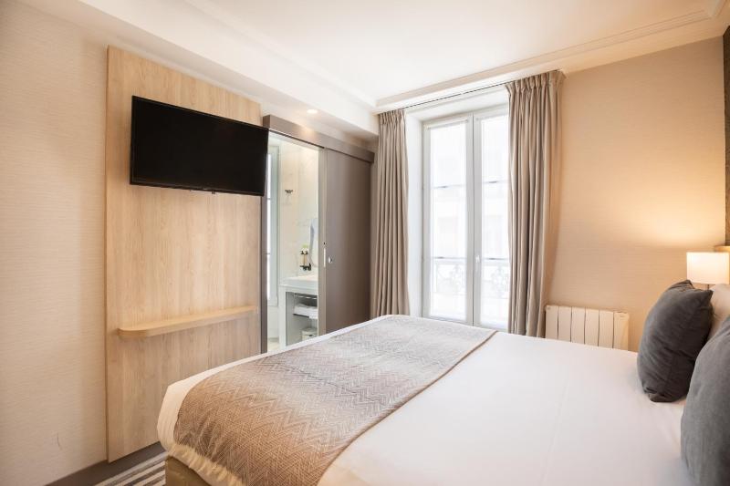 Double Room image 1
