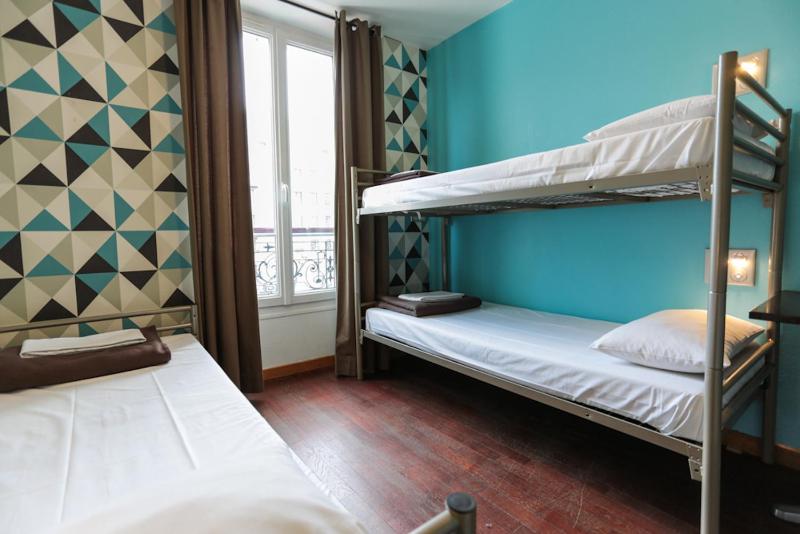 Bed in 4-Bed Female Dormitory Room image 1
