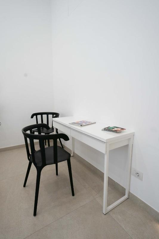 Gramsci Luxury apartment By Dimorra - image 3