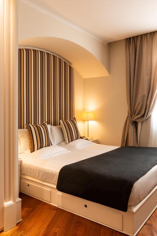 Superior Double or Twin Room image 1