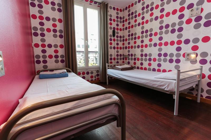 Bed in 2-Bed Mixed Dormitory Room image 1