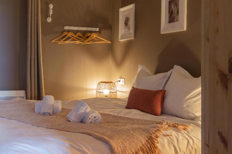 Travel Homes - The Parc next to Champ de Mars - image 36