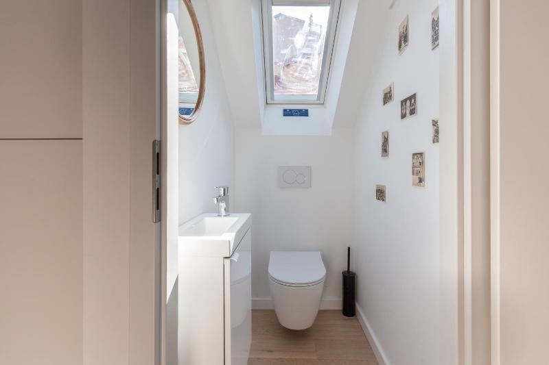 Travel Homes - The Parc next to Champ de Mars - image 18
